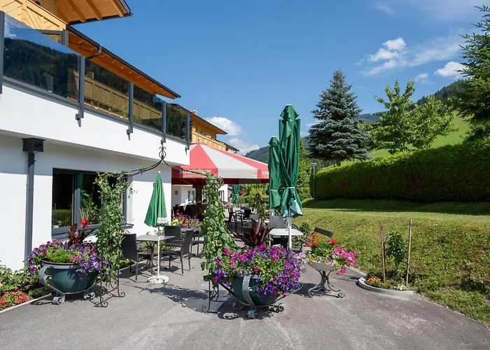 布伦纳酒店 - 雷特拉姆